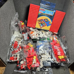 Make It Blocks Storage Case For Building Blocks +Lot Of Assorted Building Blocks